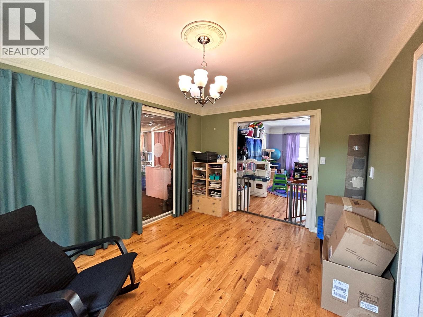 2066 Caughlin Road, Fruitvale, British Columbia  V0G 1L1 - Photo 24 - 10395822