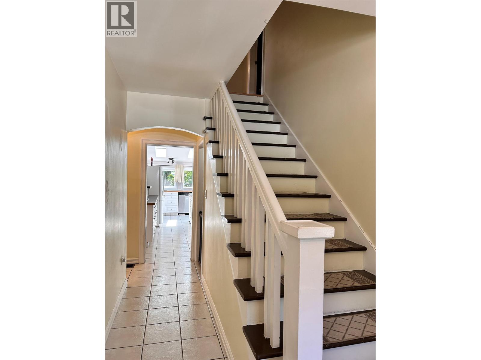 2066 Caughlin Road, Fruitvale, British Columbia  V0G 1L1 - Photo 27 - 10395822