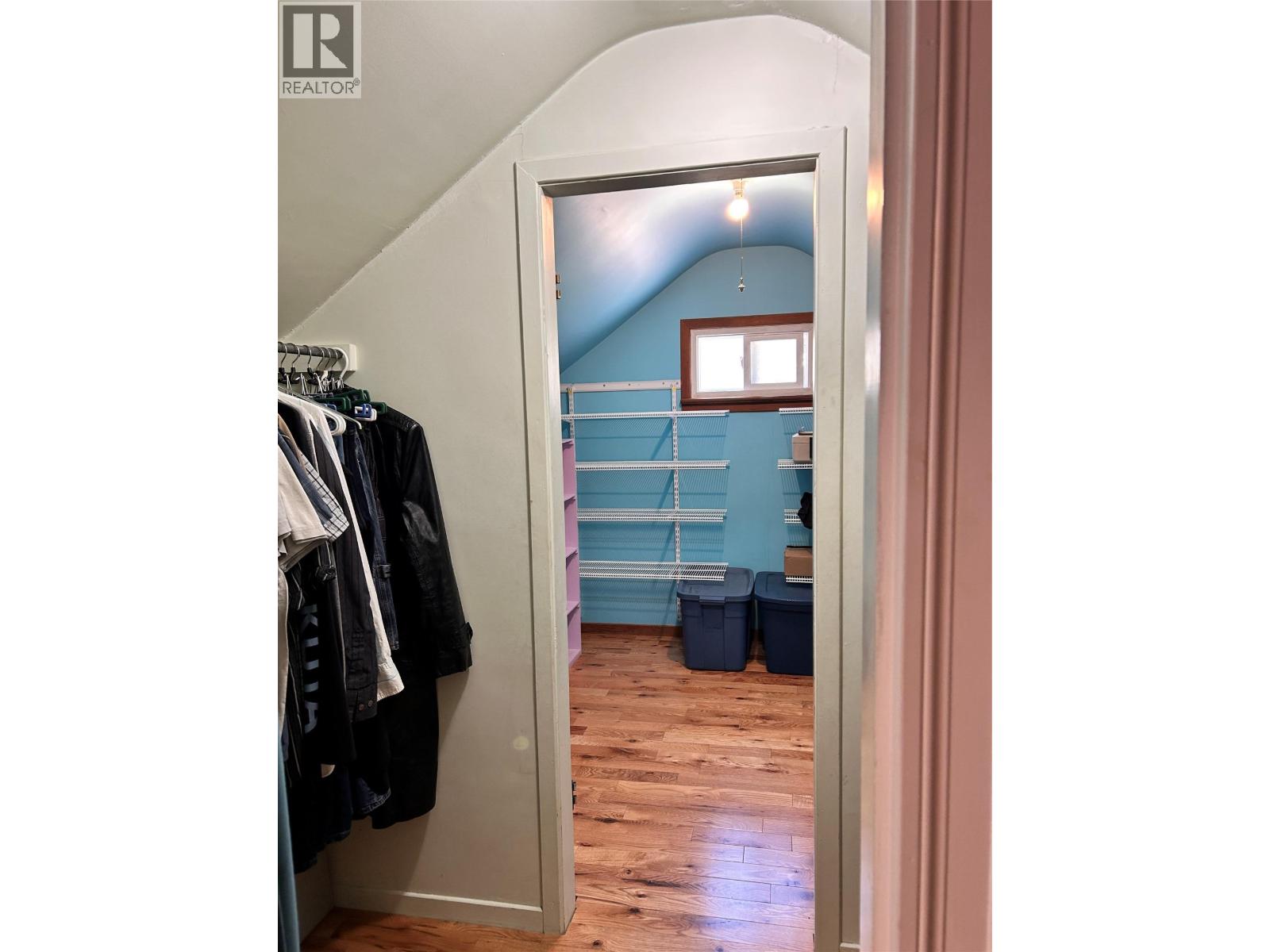 2066 Caughlin Road, Fruitvale, British Columbia  V0G 1L1 - Photo 32 - 10395822