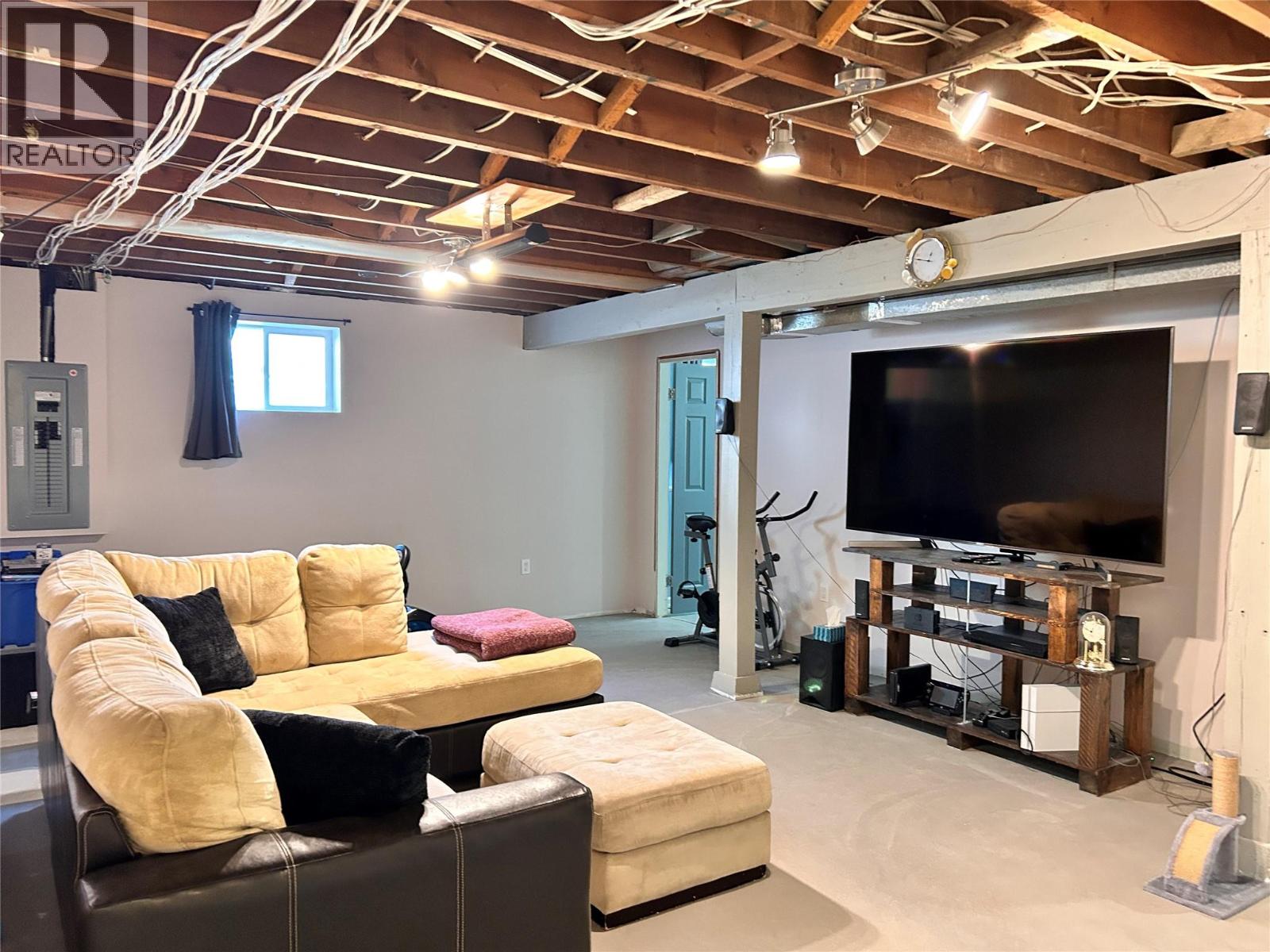 2066 Caughlin Road, Fruitvale, British Columbia  V0G 1L1 - Photo 43 - 10395822