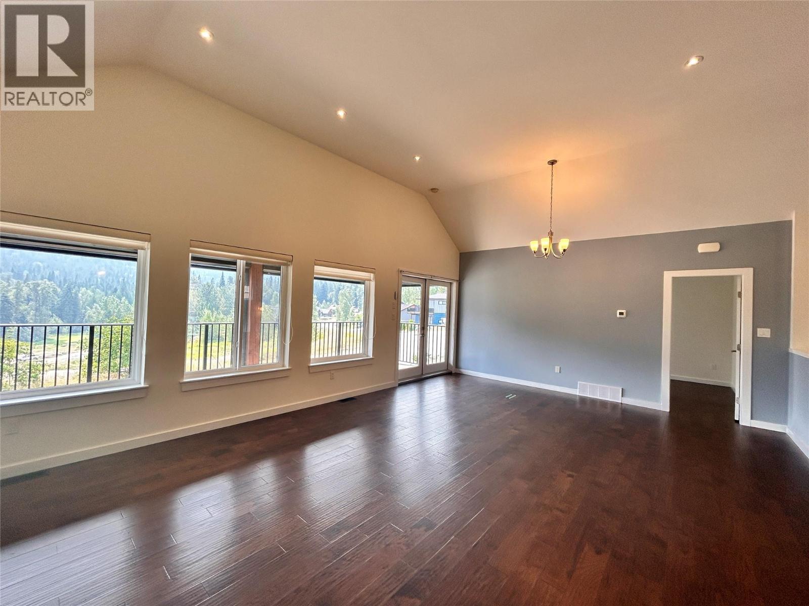 944 Redstone Drive, Rossland, British Columbia  V0G 1Y0 - Photo 28 - 10384040