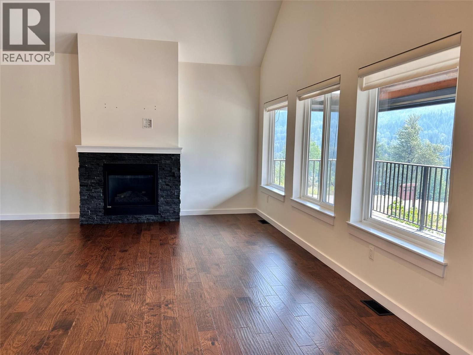 944 Redstone Drive, Rossland, British Columbia  V0G 1Y0 - Photo 30 - 10384040