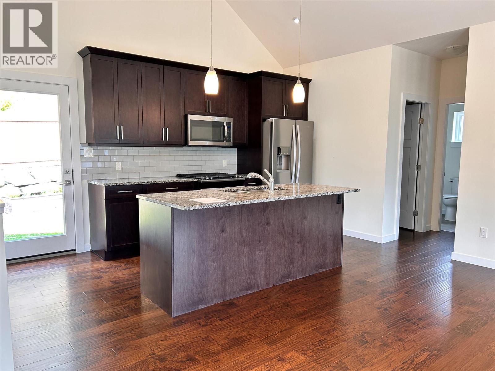 944 Redstone Drive, Rossland, British Columbia  V0G 1Y0 - Photo 31 - 10384040