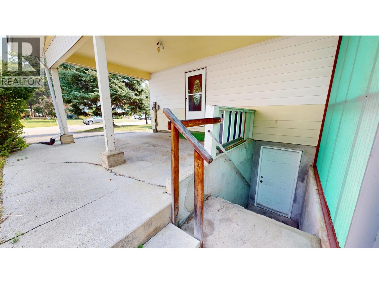 260 Blue Spruce Crescent, Sparwood, British Columbia  V0B 2G1 - Photo 36 - 10395950