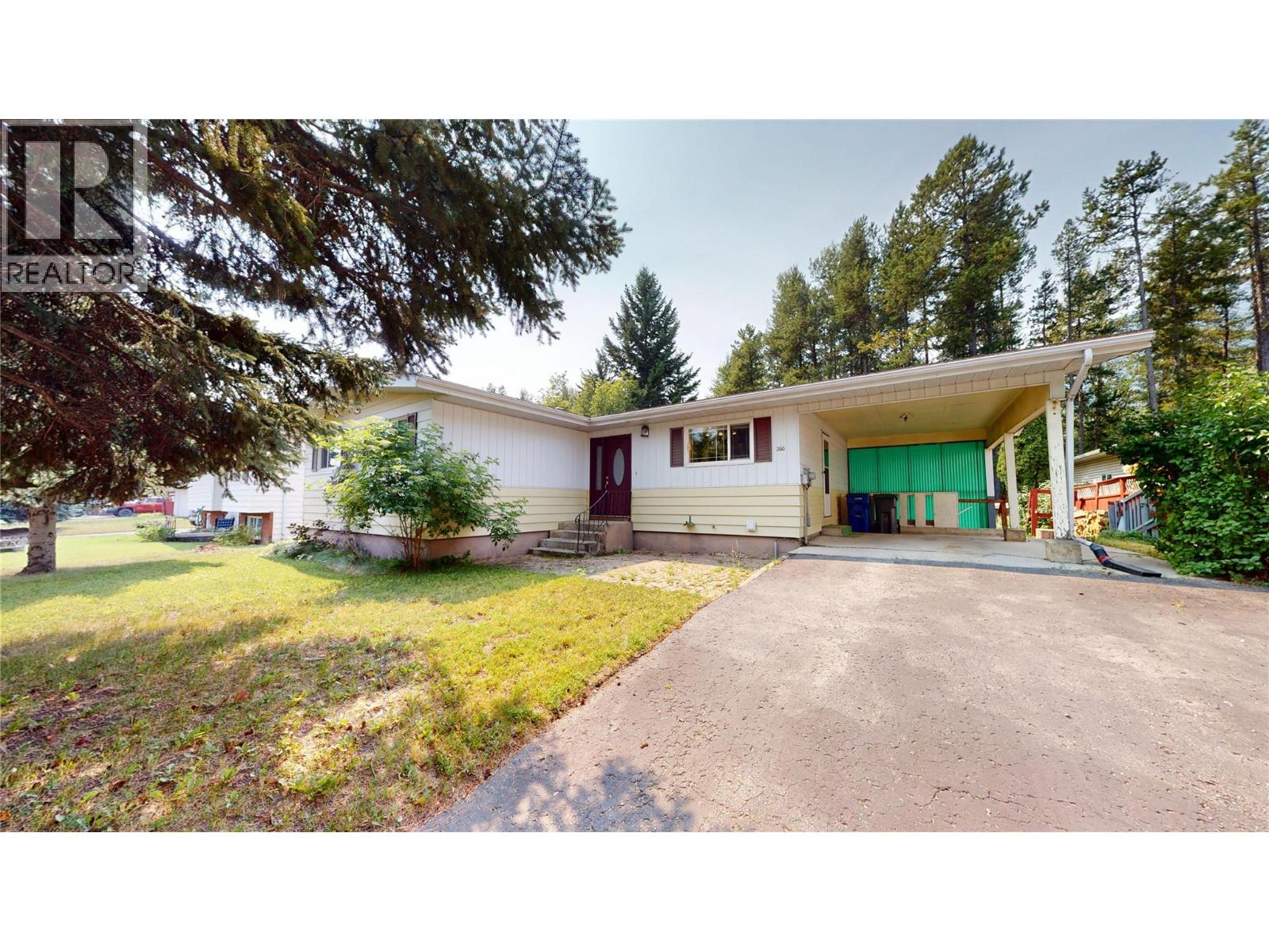 260 Blue Spruce Crescent, Sparwood, British Columbia  V0B 2G1 - Photo 4 - 10395950