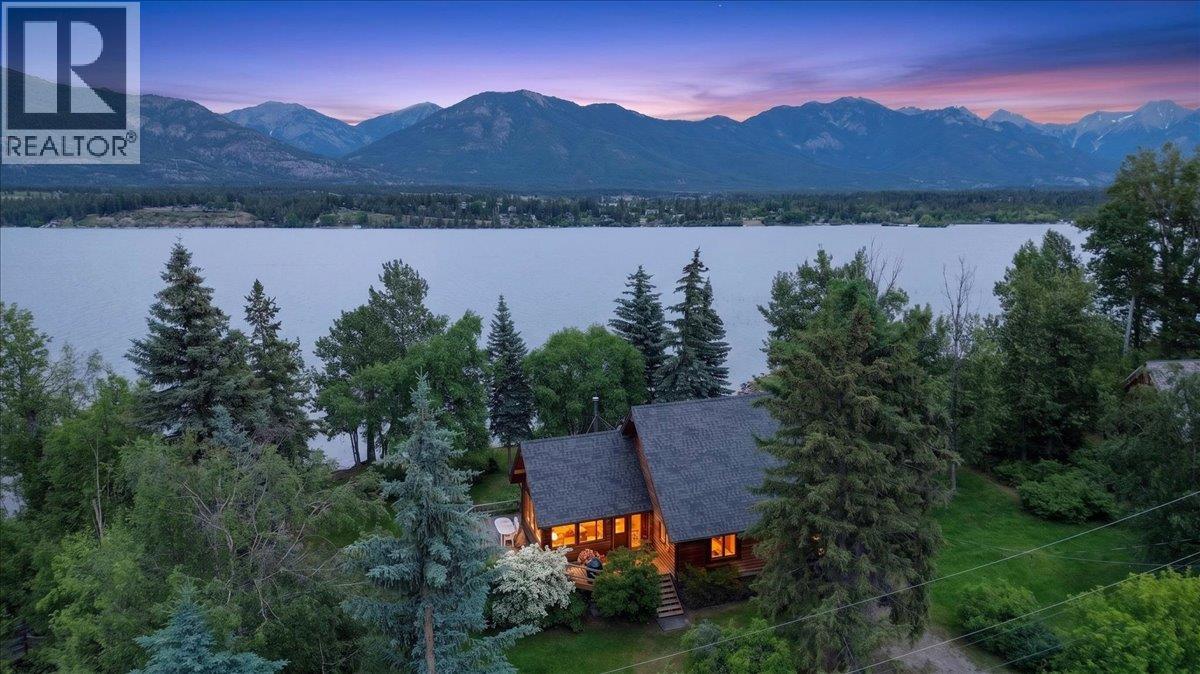 4404 Coy Road, Invermere, British Columbia  V0A 1K4 - Photo 1 - 10393394