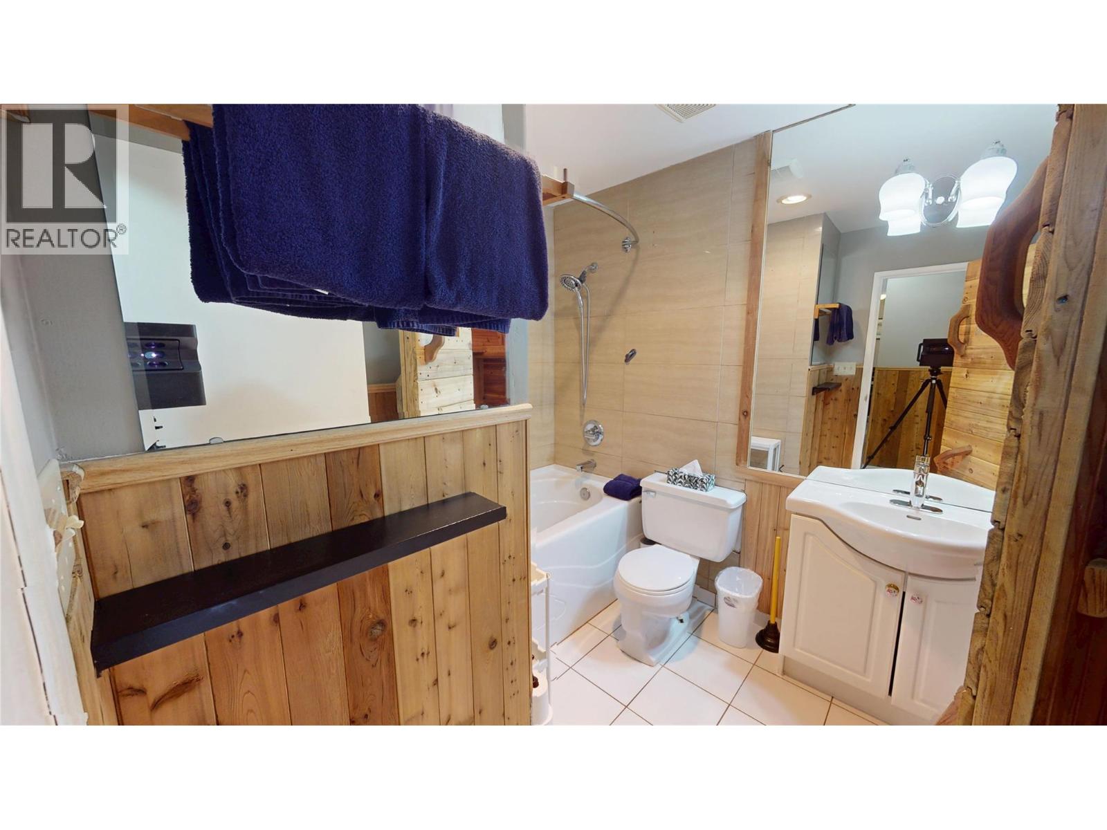 45 Ridgemont Drive Unit# 302, Fernie, British Columbia  V0B 1M2 - Photo 12 - 10396609