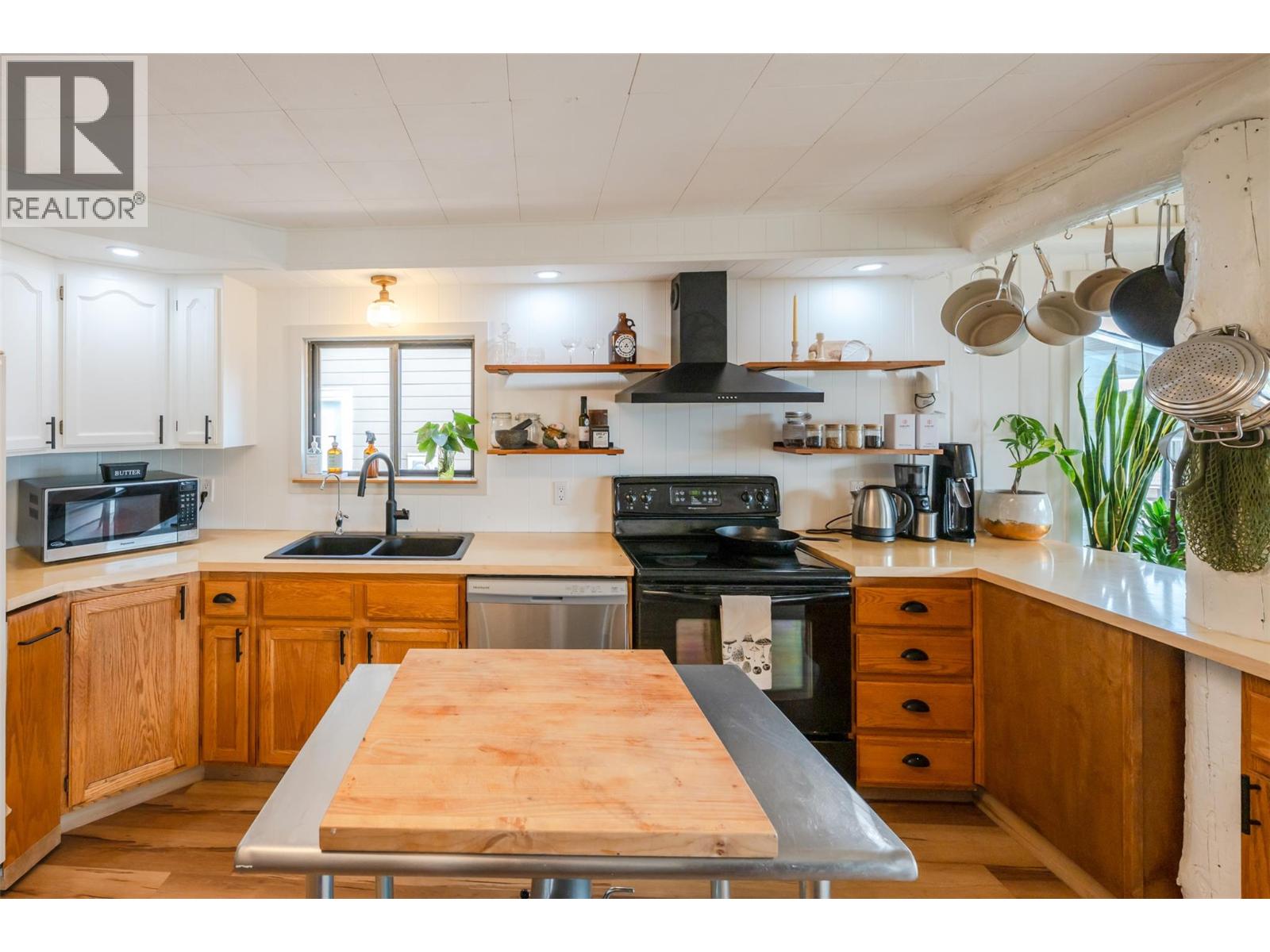 538 Lakeview Place, Oliver, British Columbia  V0H 1T4 - Photo 12 - 10396656