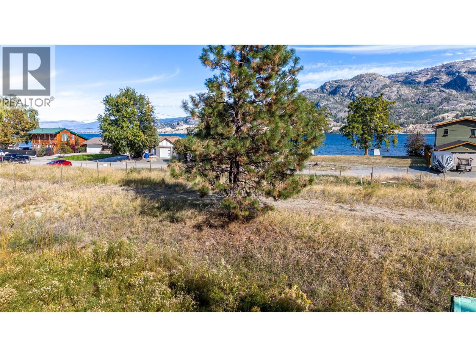 269 Alder Avenue, Kaleden, British Columbia  V0H 1K0 - Photo 9 - 10396721