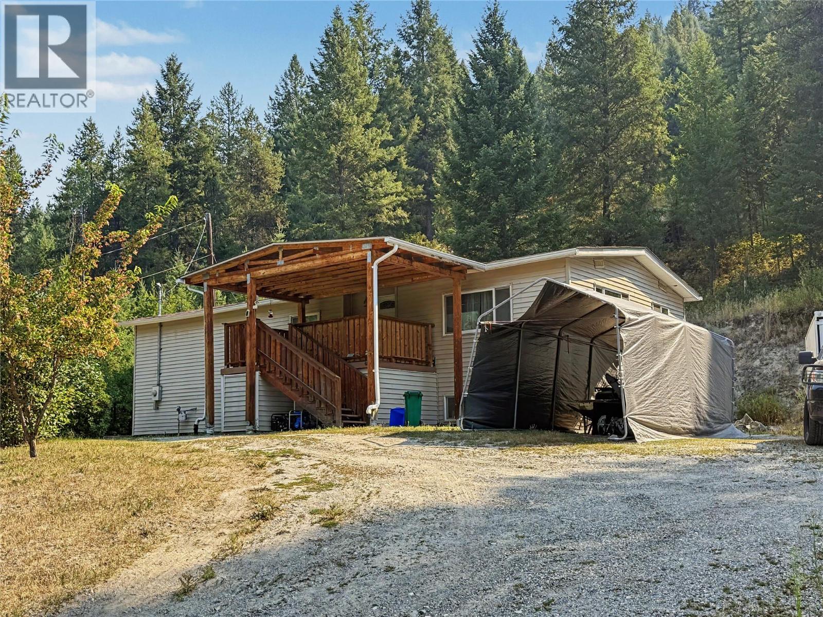 698 Strathmore Avenue, Greenwood, British Columbia  V0H 1J0 - Photo 1 - 10396681