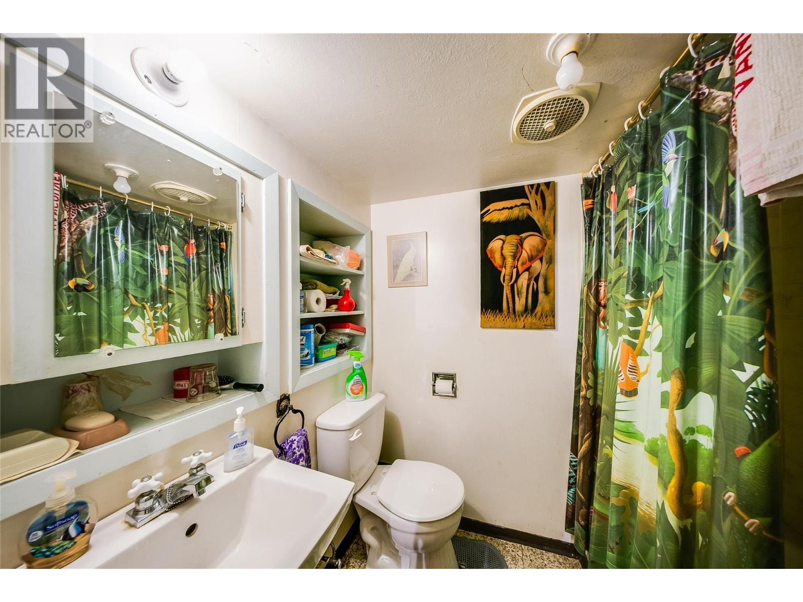 1562 Arrow Lakes Drive, Castlegar, British Columbia  V1N 3N3 - Photo 20 - 10396590