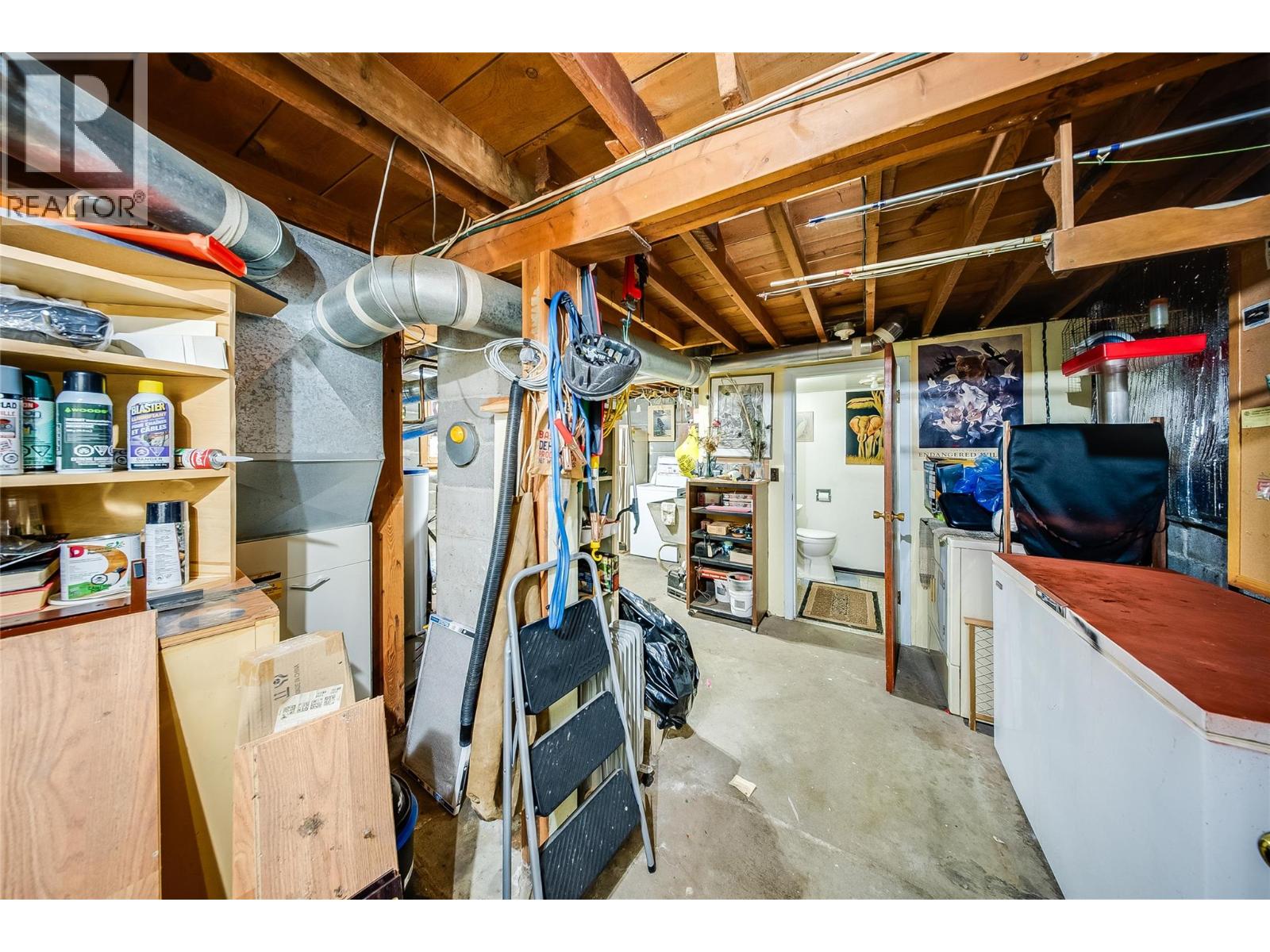 1562 Arrow Lakes Drive, Castlegar, British Columbia  V1N 3N3 - Photo 23 - 10396590