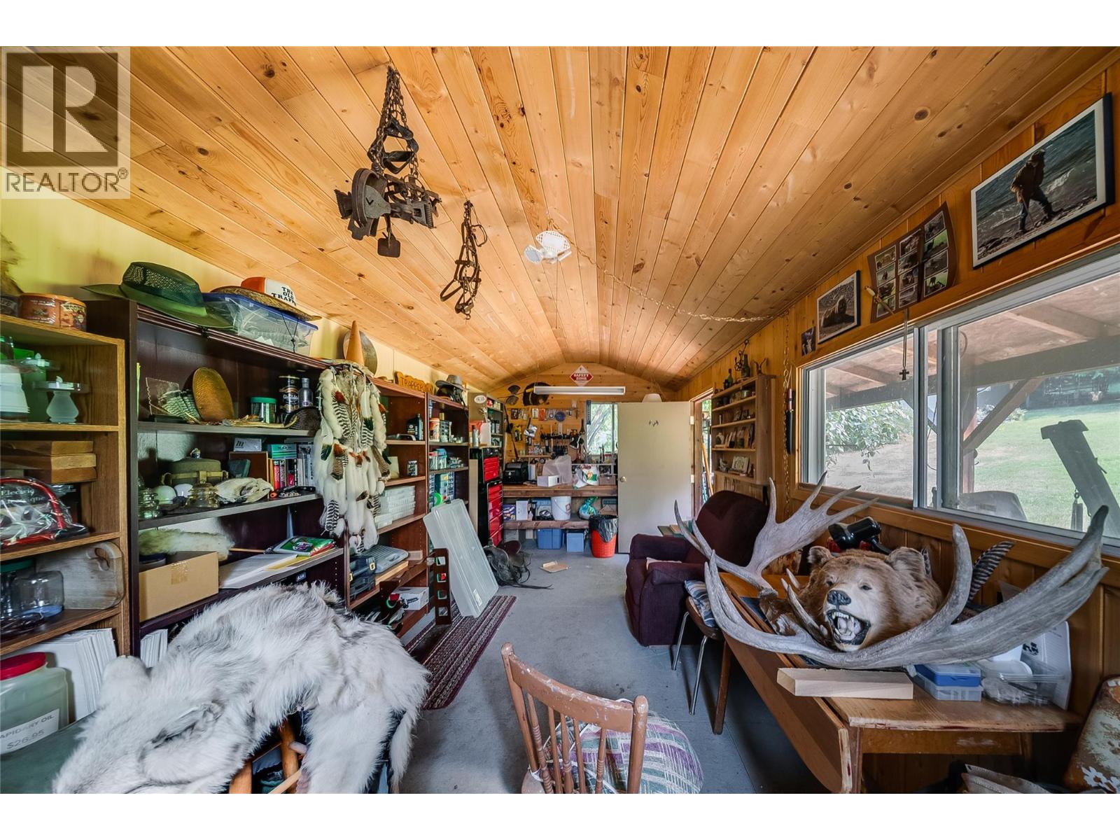 1562 Arrow Lakes Drive, Castlegar, British Columbia  V1N 3N3 - Photo 28 - 10396590