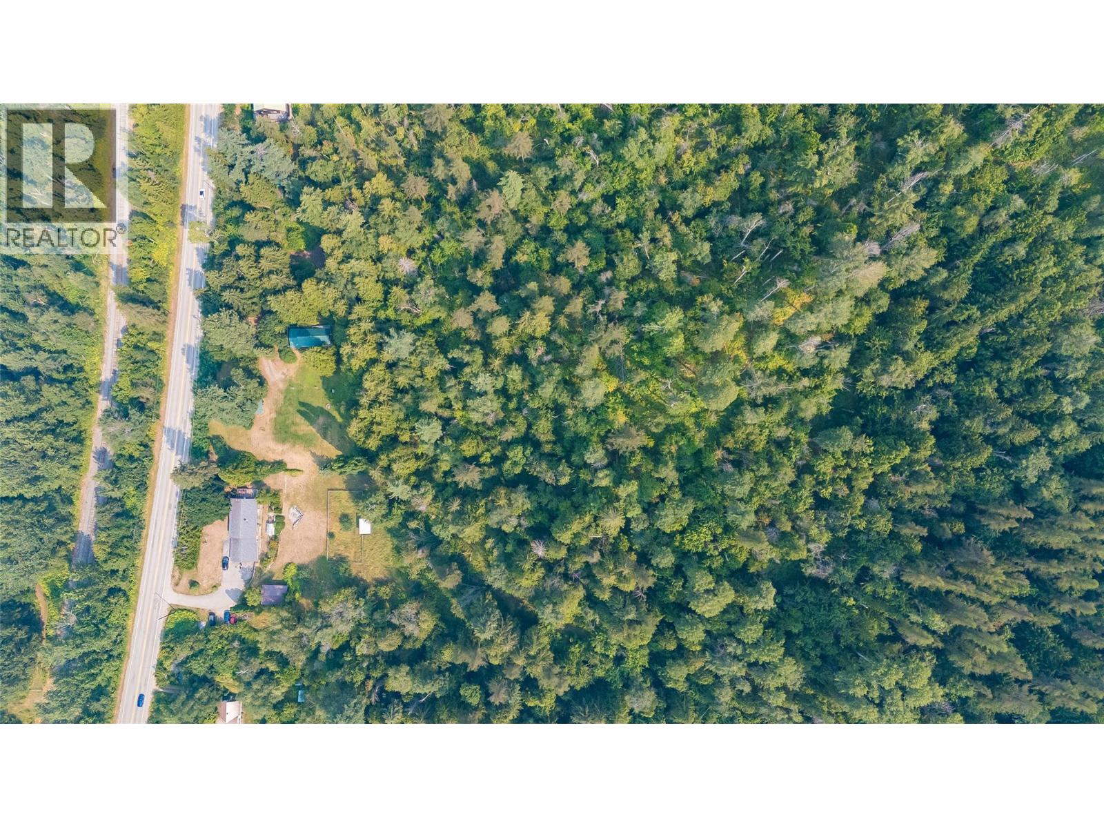 1562 Arrow Lakes Drive, Castlegar, British Columbia  V1N 3N3 - Photo 29 - 10396590
