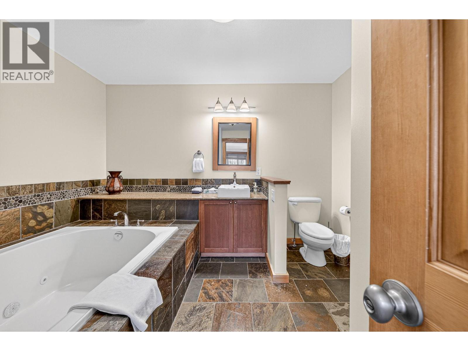 43 Rivermount Place Unit# 104d, Fernie, British Columbia  V0B 1M7 - Photo 54 - 10377317