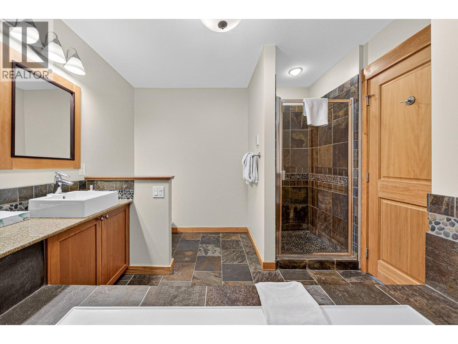 43 Rivermount Place Unit# 104d, Fernie, British Columbia  V0B 1M7 - Photo 56 - 10377317