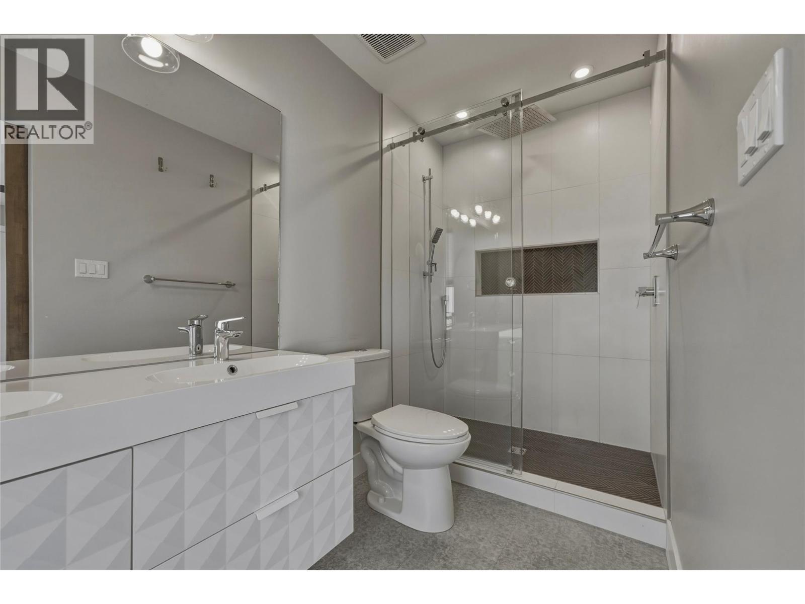 1804 46 Avenue Unit# 2, Vernon, British Columbia  V1T 3P5 - Photo 20 - 10396691