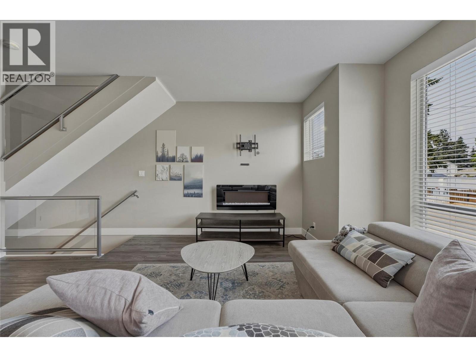 1804 46 Avenue Unit# 2, Vernon, British Columbia  V1T 3P5 - Photo 3 - 10396691
