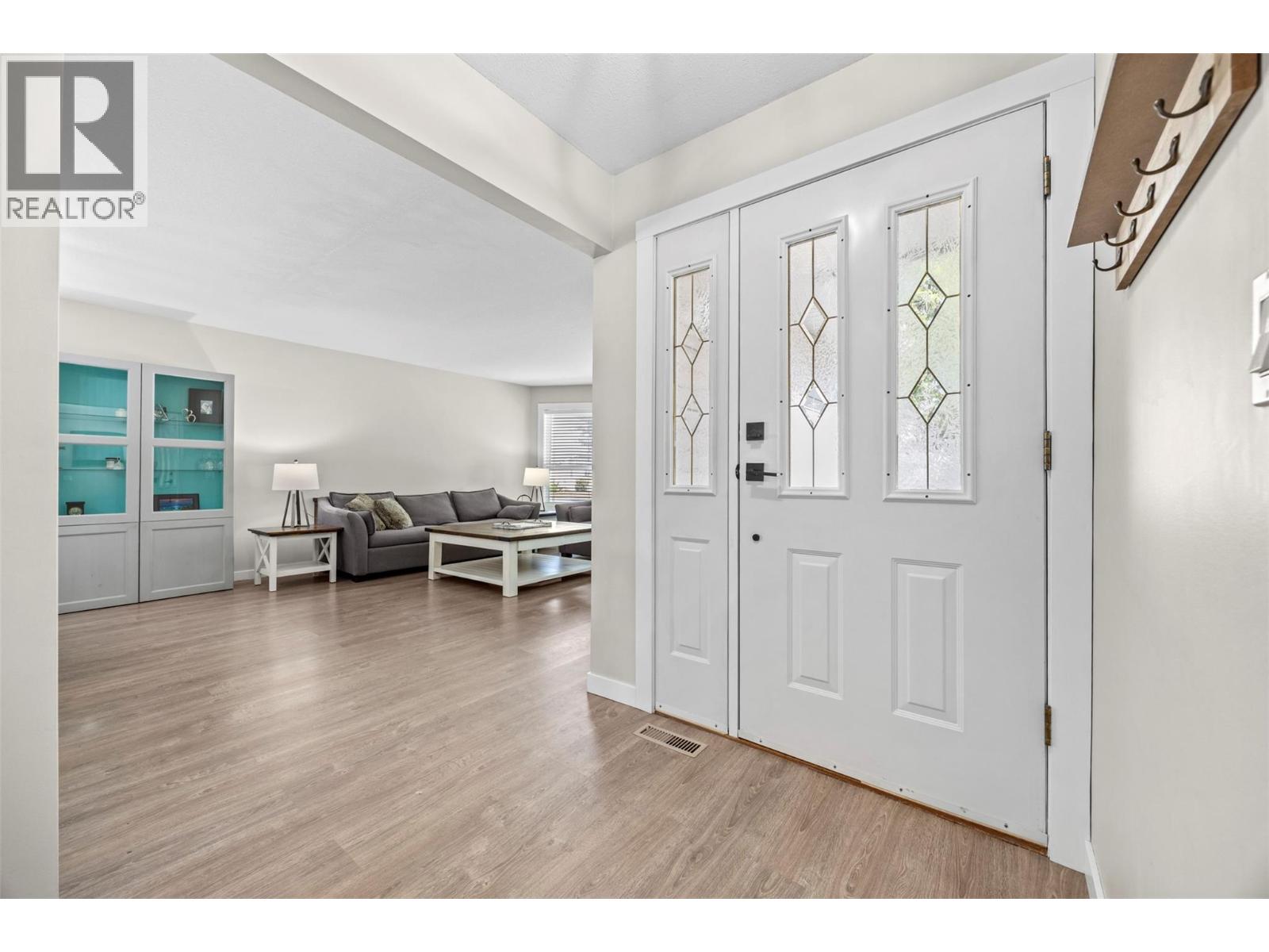 377 Sumac Road E, Kelowna, British Columbia  V1X 7N5 - Photo 4 - 10395175