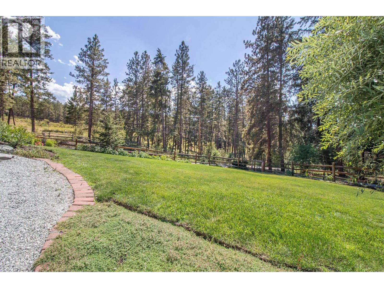 2508 Harvard Road, Kelowna, British Columbia  V1W 4C2 - Photo 39 - 10396694