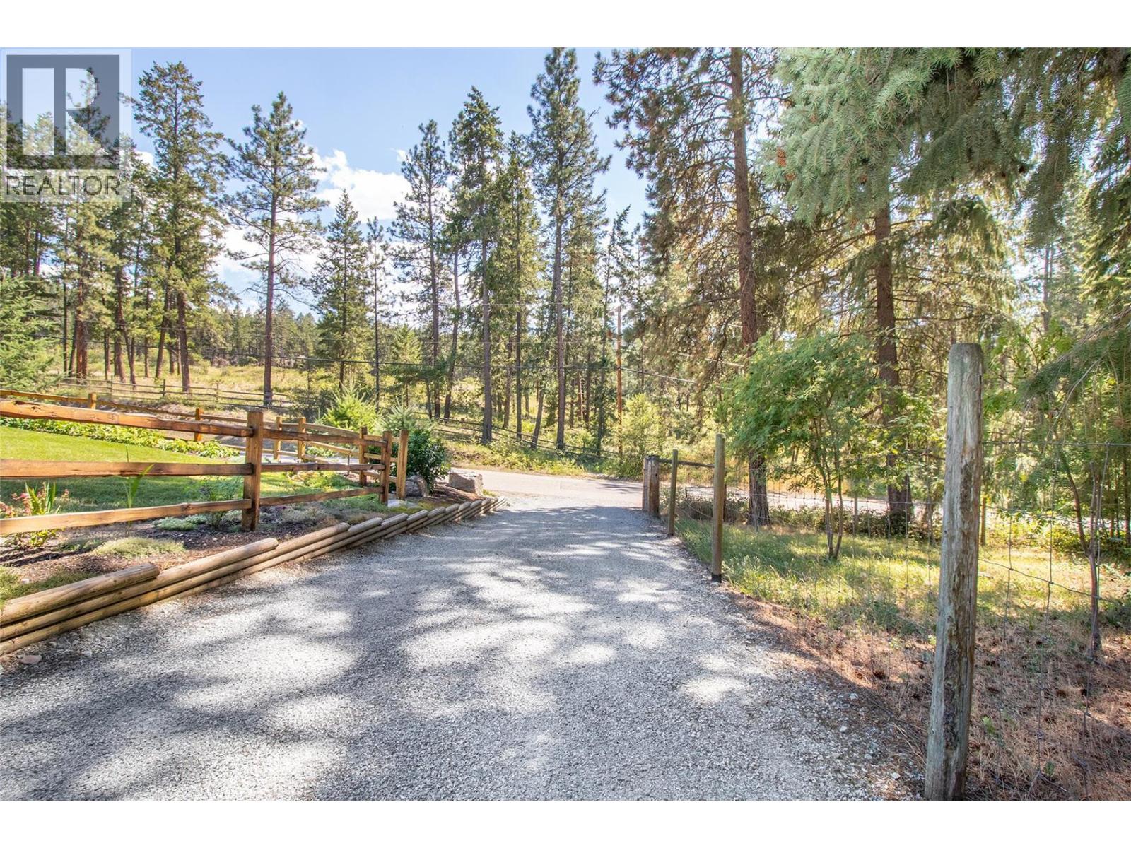 2508 Harvard Road, Kelowna, British Columbia  V1W 4C2 - Photo 47 - 10396694