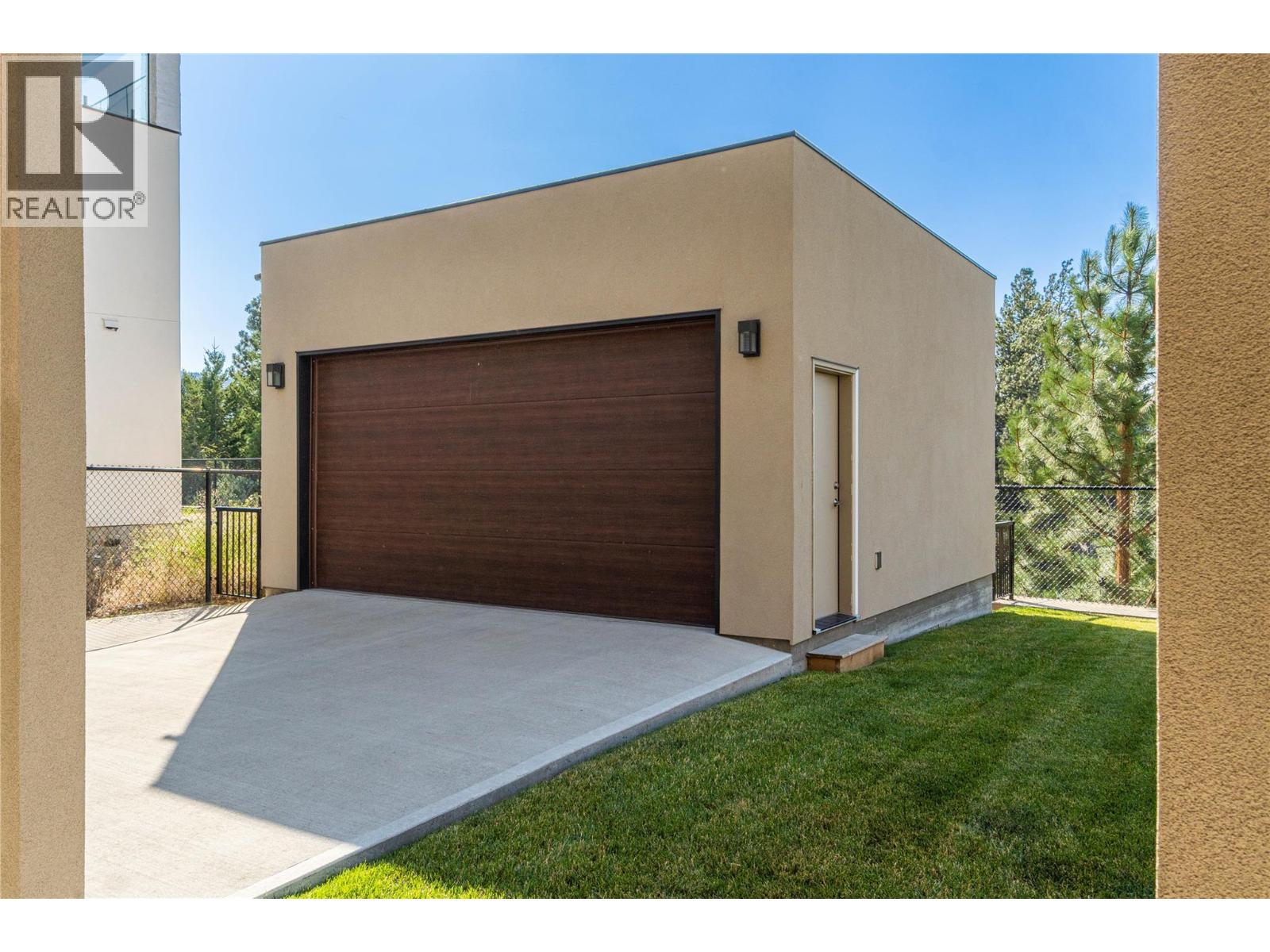 1872 Tolima Court, Kamloops, British Columbia  V2E 0B1 - Photo 40 - 10396696