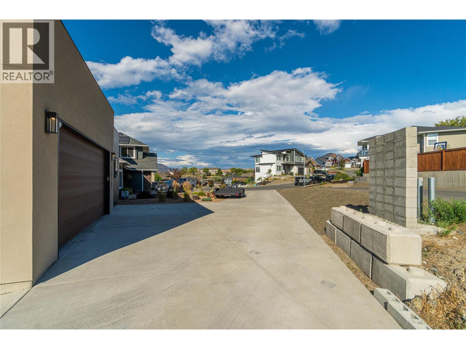 1872 Tolima Court, Kamloops, British Columbia  V2E 0B1 - Photo 47 - 10396696
