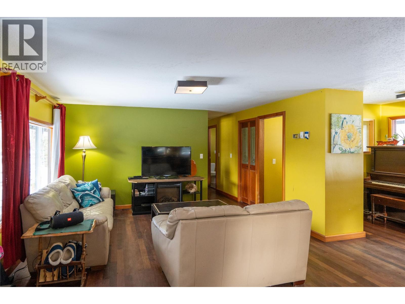 1918 Camozzi Road, Revelstoke, British Columbia  V0E 2S0 - Photo 19 - 10395730