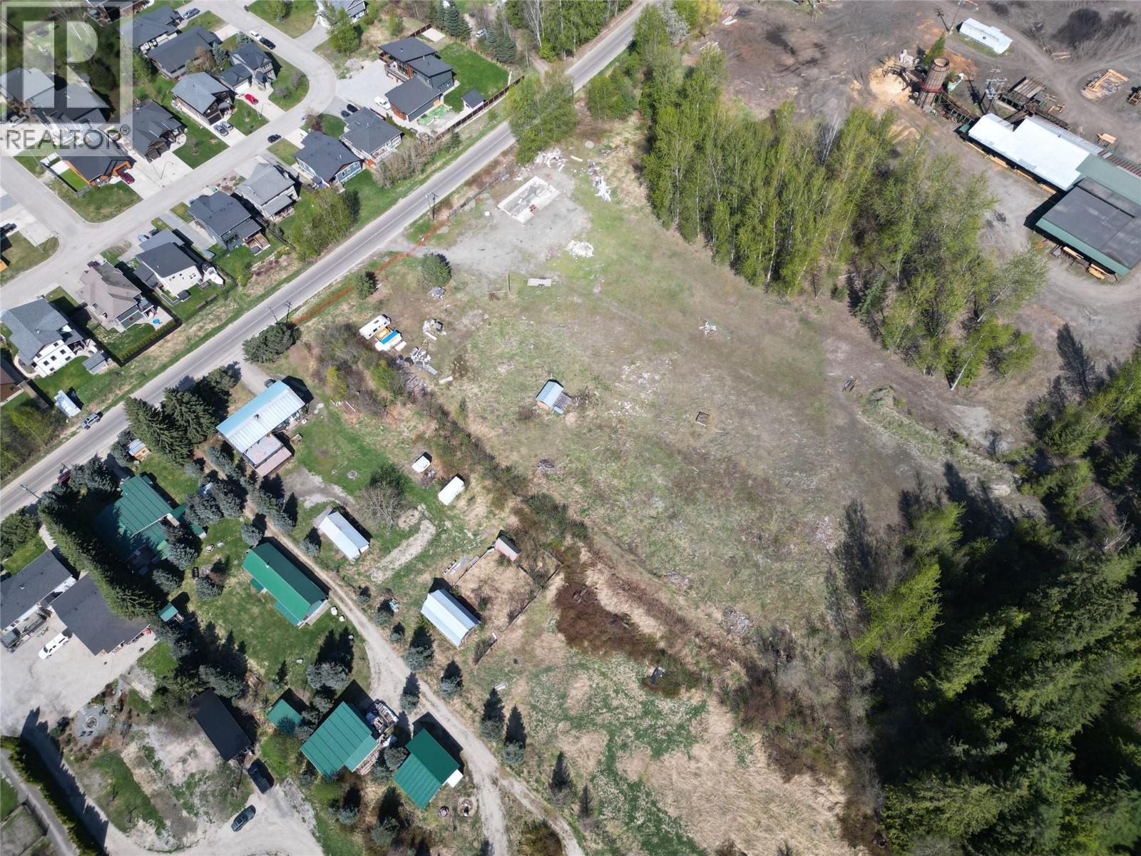 1918 Camozzi Road, Revelstoke, British Columbia  V0E 2S0 - Photo 2 - 10395730