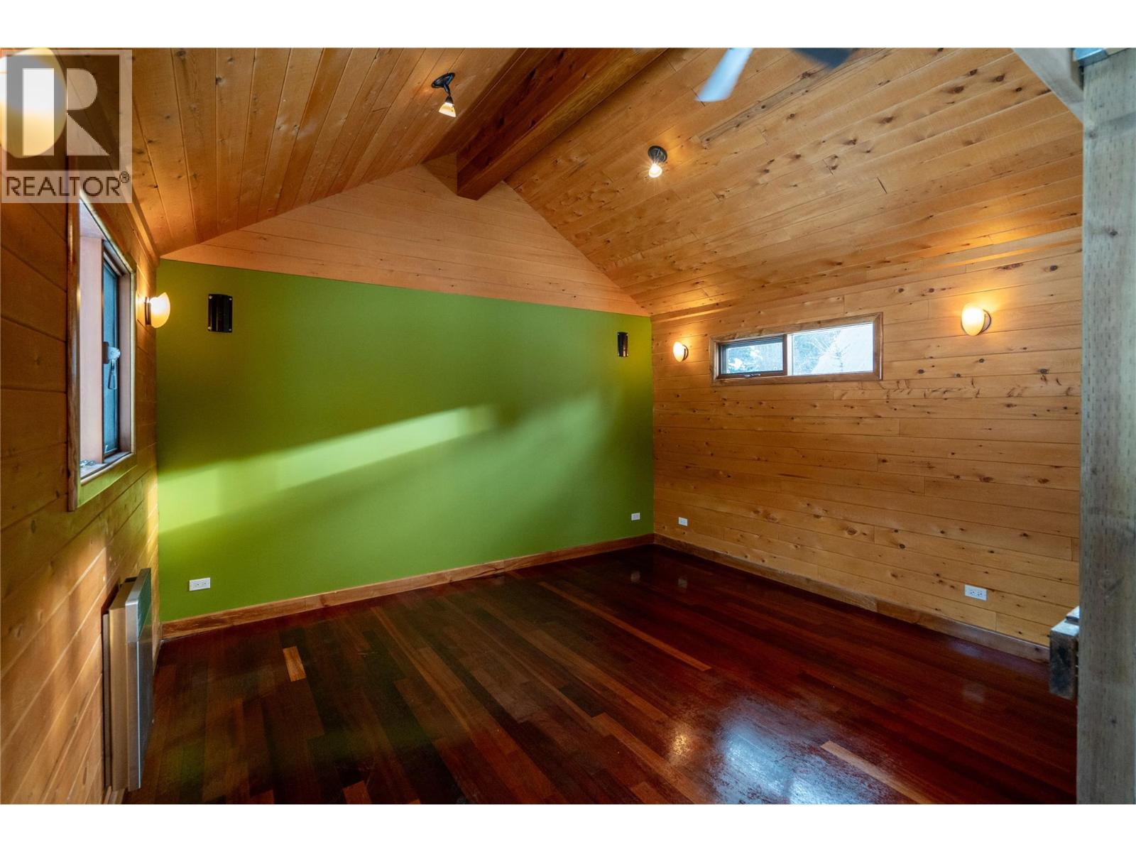 1918 Camozzi Road, Revelstoke, British Columbia  V0E 2S0 - Photo 30 - 10395730