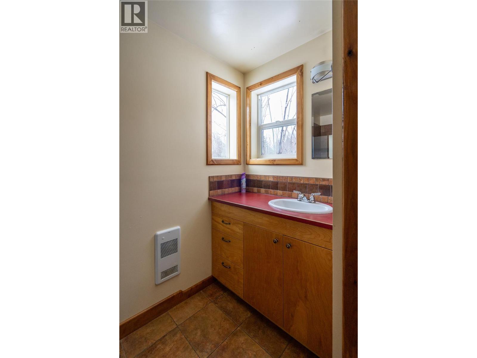 1918 Camozzi Road, Revelstoke, British Columbia  V0E 2S0 - Photo 35 - 10395730
