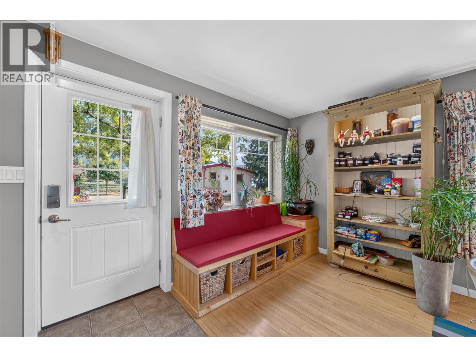 4360 30 Street Ne, Salmon Arm, British Columbia  V1E 2A3 - Photo 10 - 10396680
