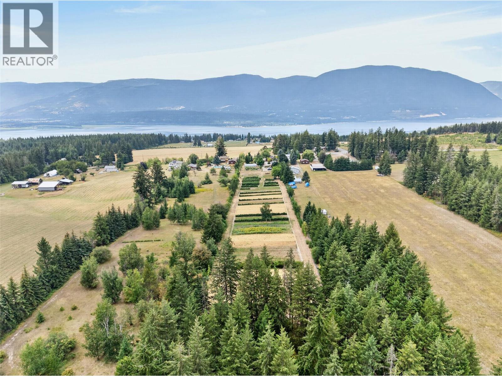 4360 30 Street Ne, Salmon Arm, British Columbia  V1E 2A3 - Photo 2 - 10396680