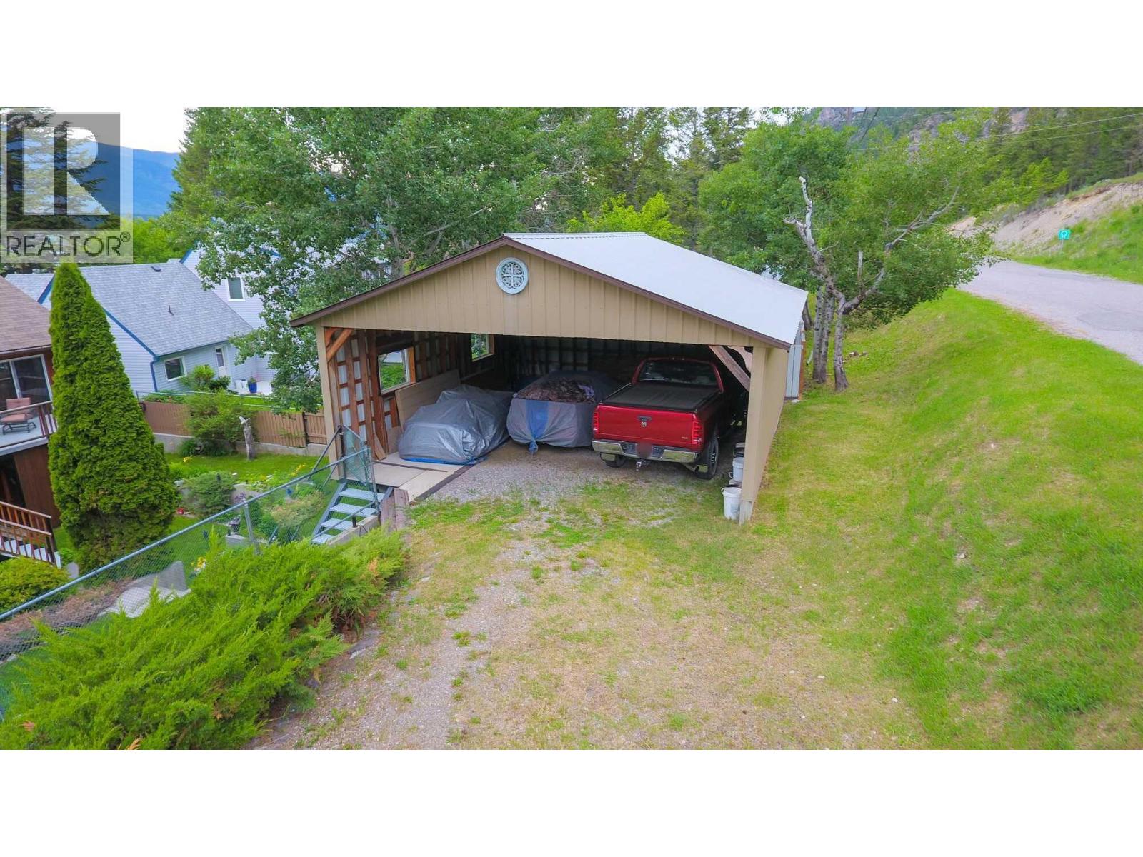 8408 Richardson Crescent, Canal Flats, British Columbia  V0B 1B0 - Photo 20 - 10396659