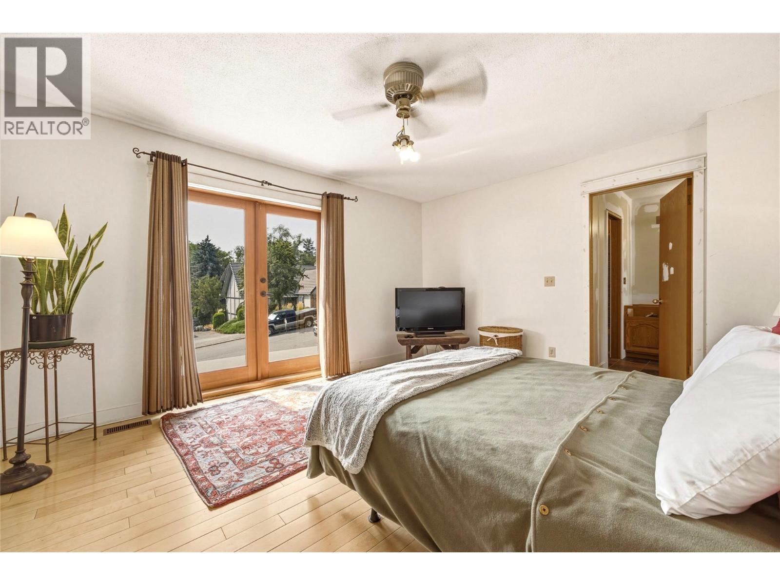 8905 Russet Drive, Vernon, British Columbia  V1B 2B7 - Photo 18 - 10396513