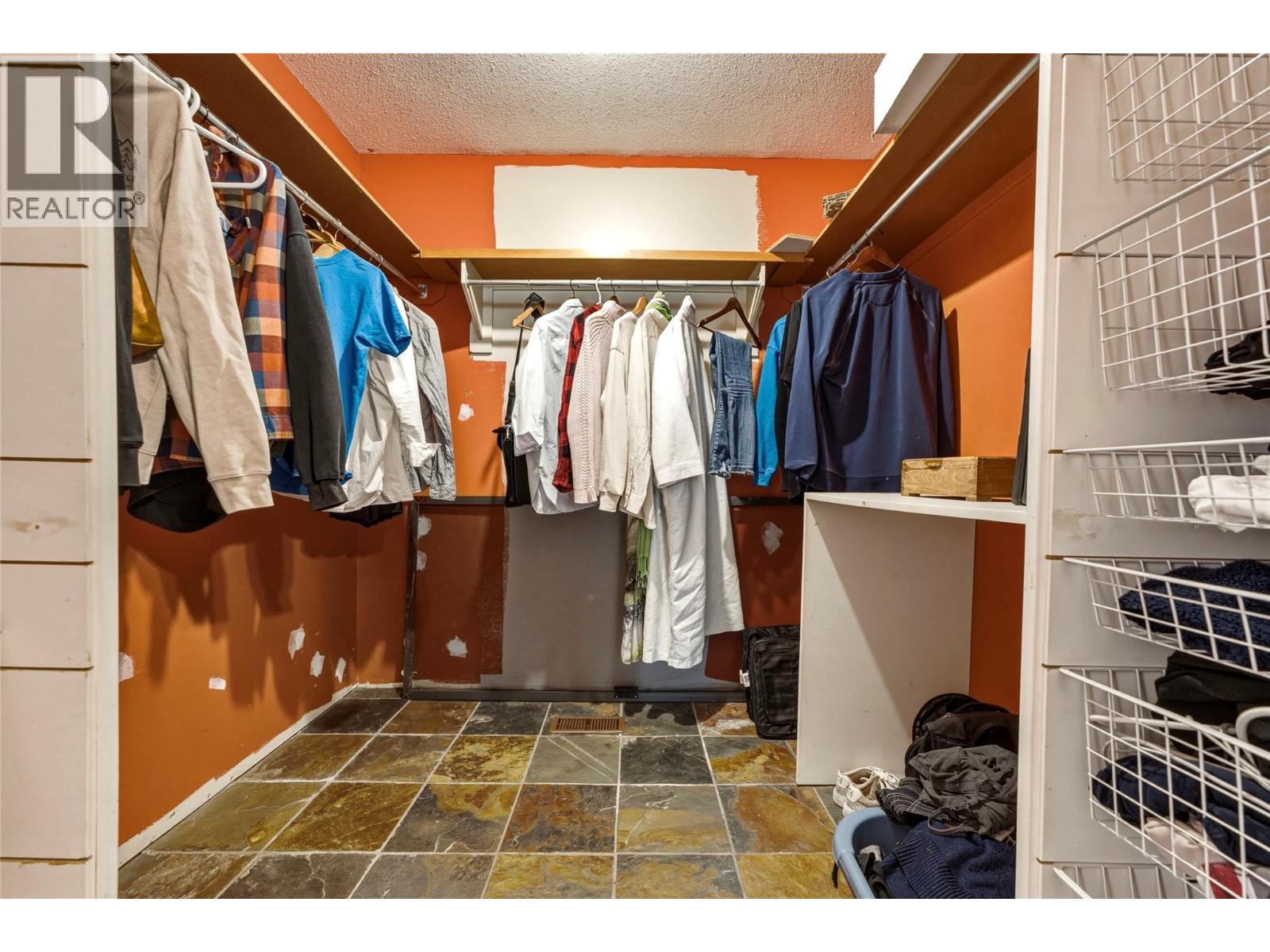 8905 Russet Drive, Vernon, British Columbia  V1B 2B7 - Photo 21 - 10396513