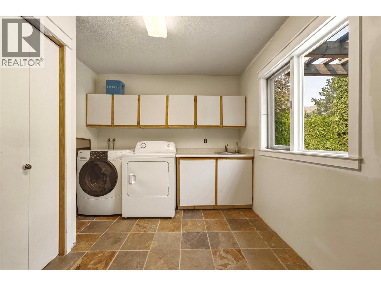 8905 Russet Drive, Vernon, British Columbia  V1B 2B7 - Photo 24 - 10396513