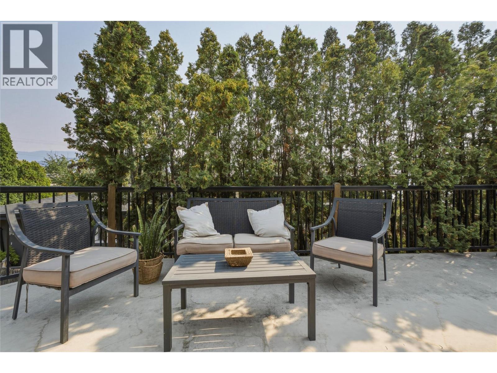 8905 Russet Drive, Vernon, British Columbia  V1B 2B7 - Photo 48 - 10396513