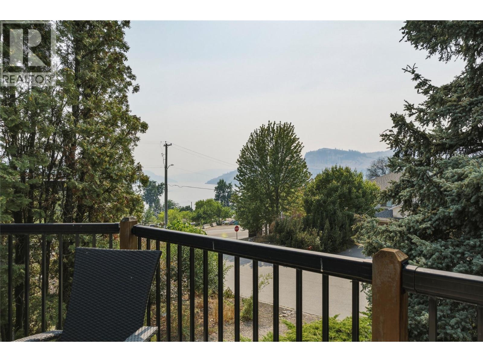 8905 Russet Drive, Vernon, British Columbia  V1B 2B7 - Photo 49 - 10396513