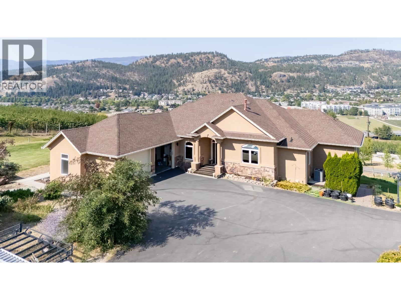 2241 Rojem Road, Kelowna, British Columbia  V1V 2G3 - Photo 2 - 10396271