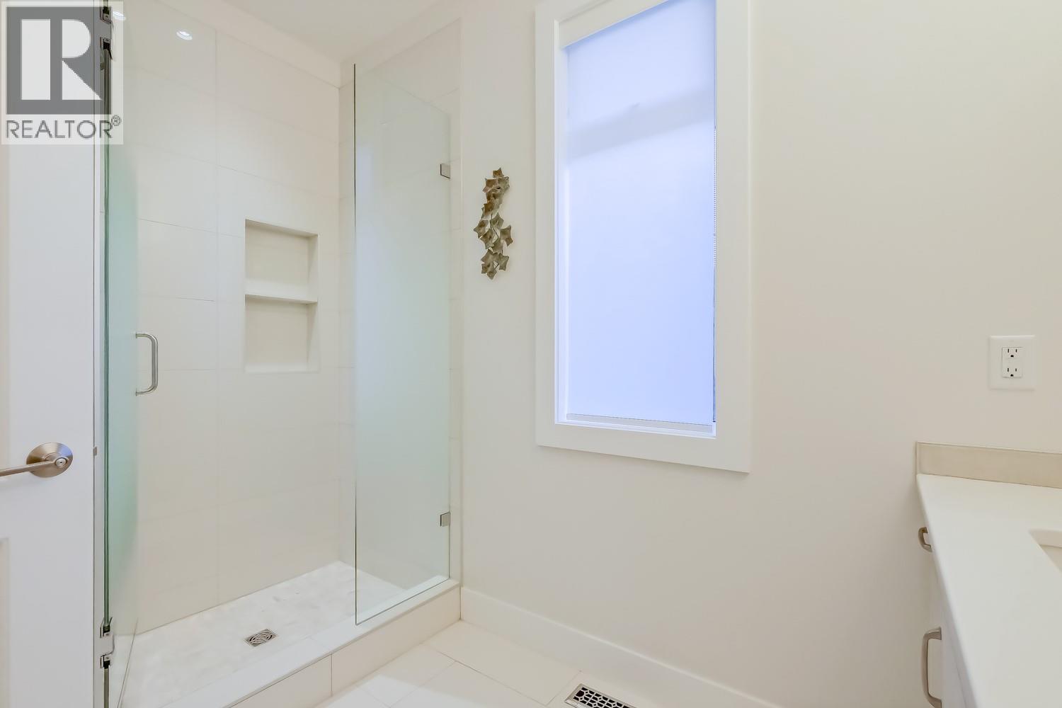2241 Rojem Road, Kelowna, British Columbia  V1V 2G3 - Photo 25 - 10396271