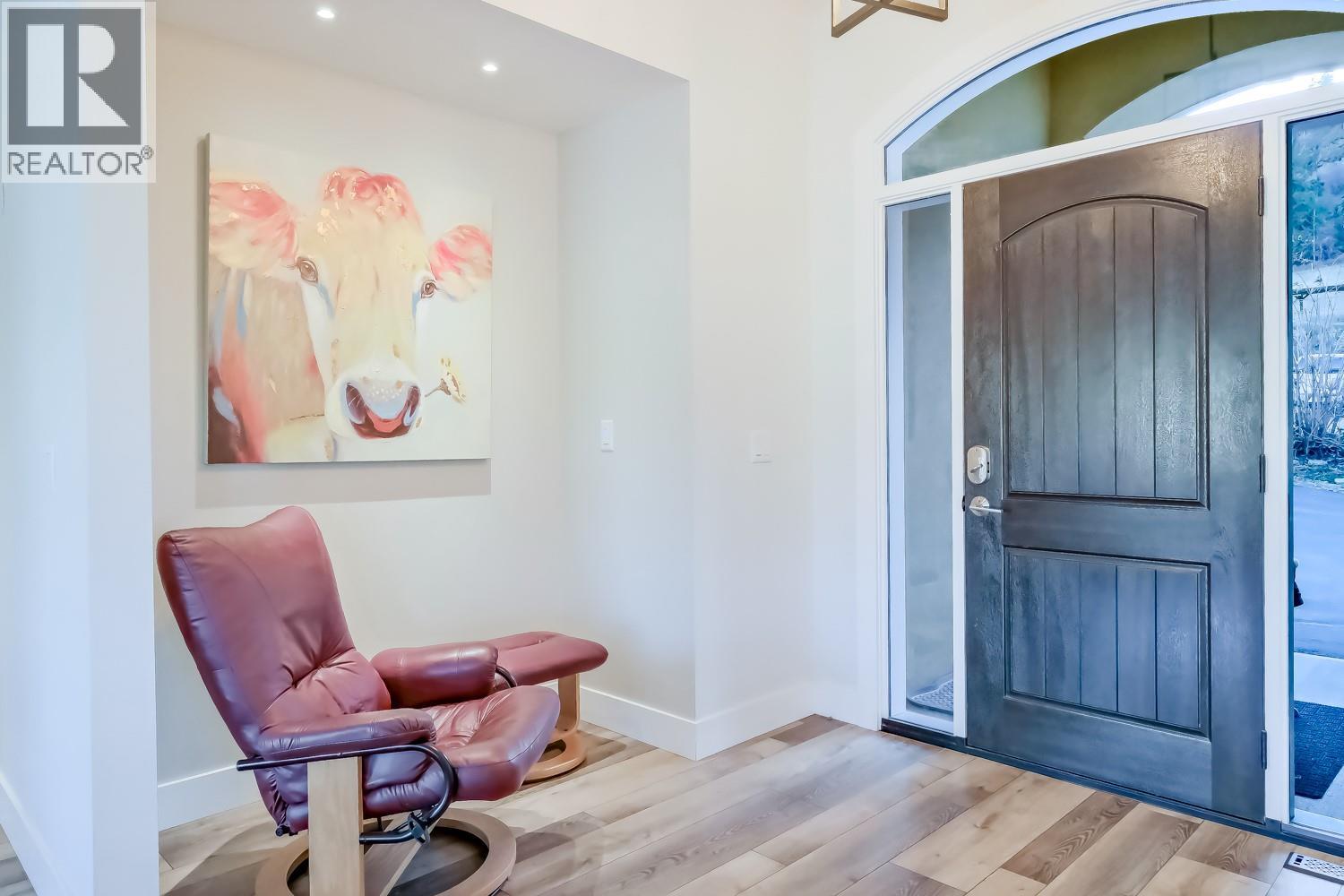 2241 Rojem Road, Kelowna, British Columbia  V1V 2G3 - Photo 4 - 10396271