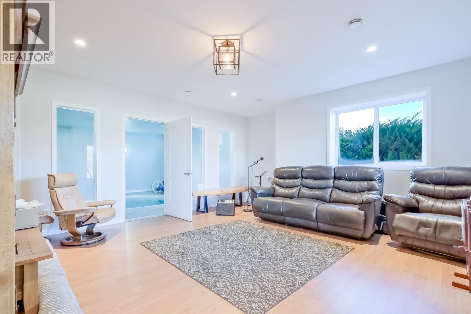 2241 Rojem Road, Kelowna, British Columbia  V1V 2G3 - Photo 40 - 10396271