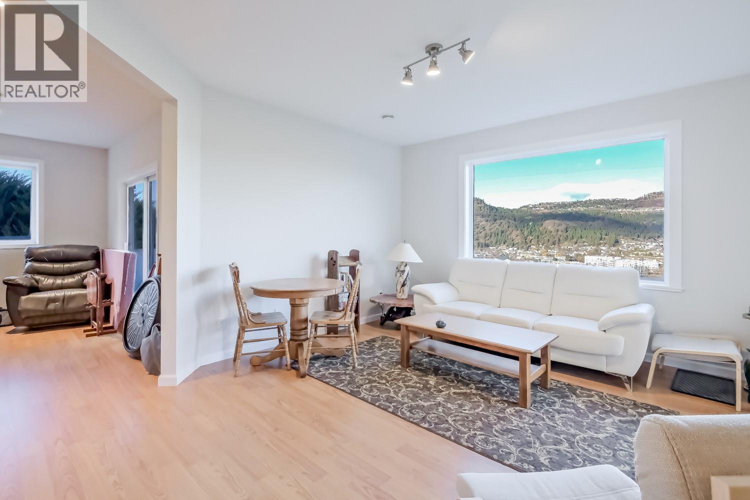 2241 Rojem Road, Kelowna, British Columbia  V1V 2G3 - Photo 41 - 10396271