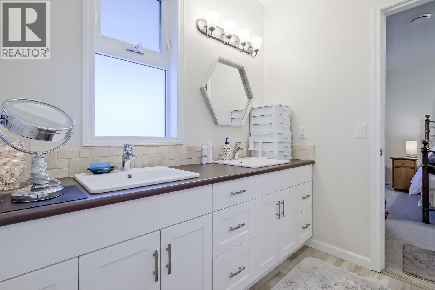 2241 Rojem Road, Kelowna, British Columbia  V1V 2G3 - Photo 43 - 10396271