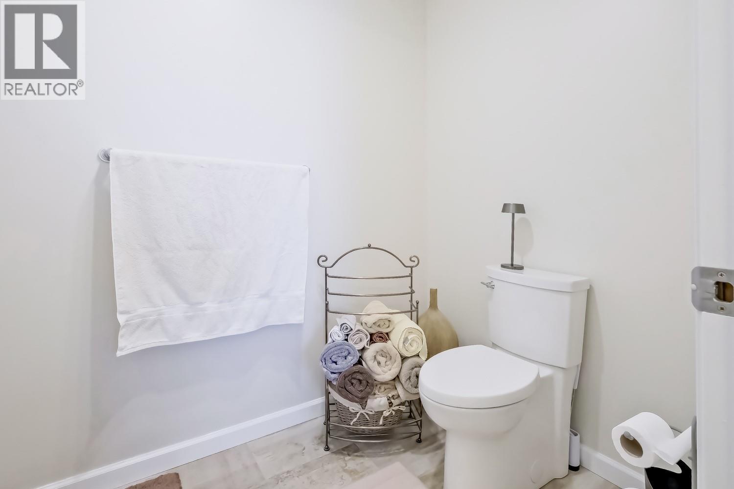 2241 Rojem Road, Kelowna, British Columbia  V1V 2G3 - Photo 45 - 10396271