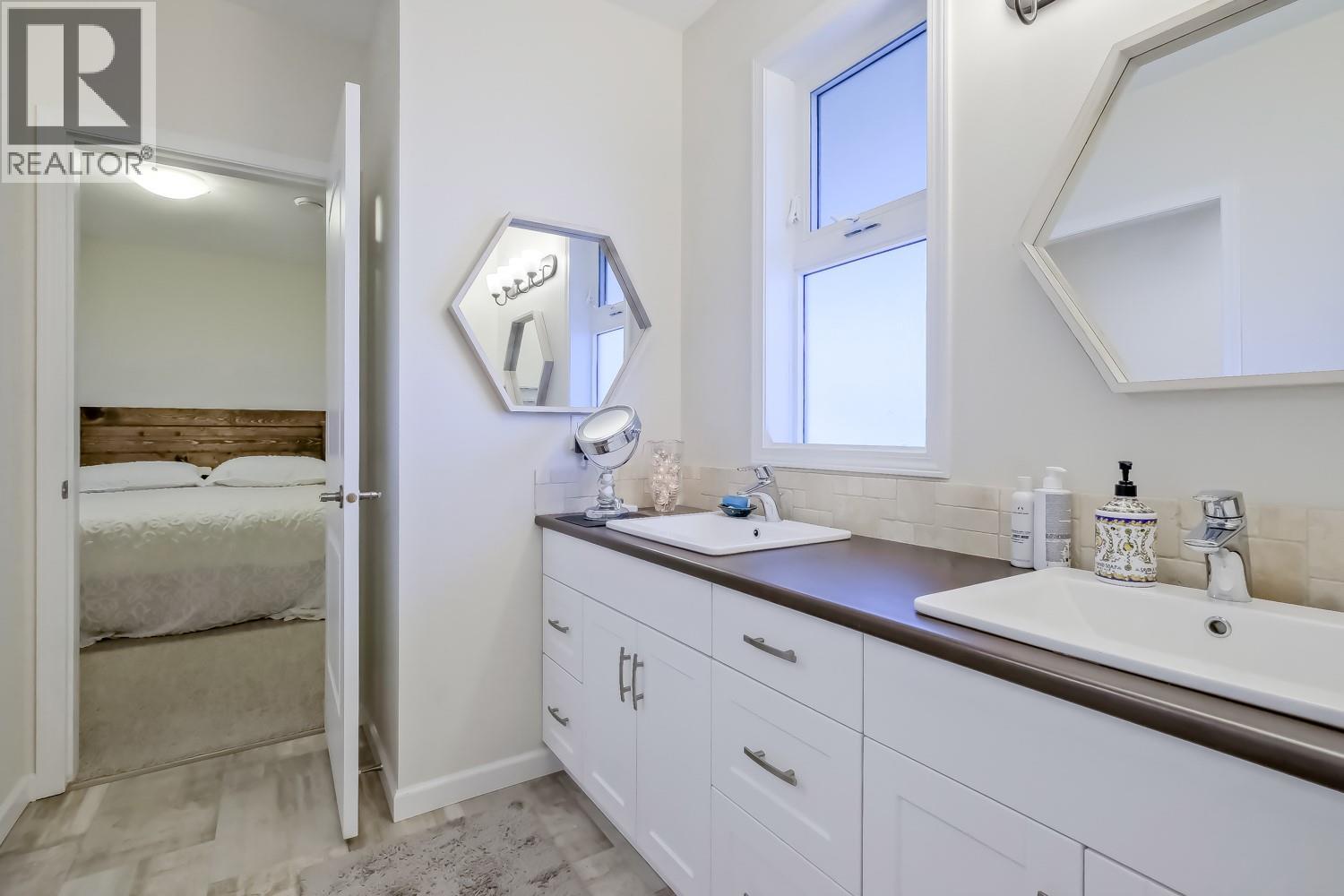 2241 Rojem Road, Kelowna, British Columbia  V1V 2G3 - Photo 46 - 10396271