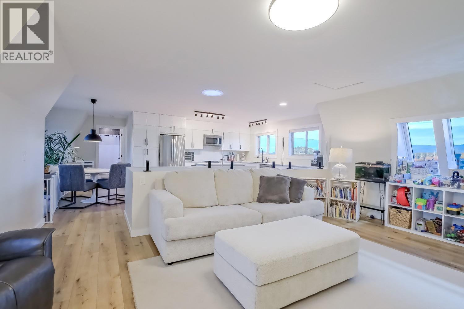 2241 Rojem Road, Kelowna, British Columbia  V1V 2G3 - Photo 67 - 10396271