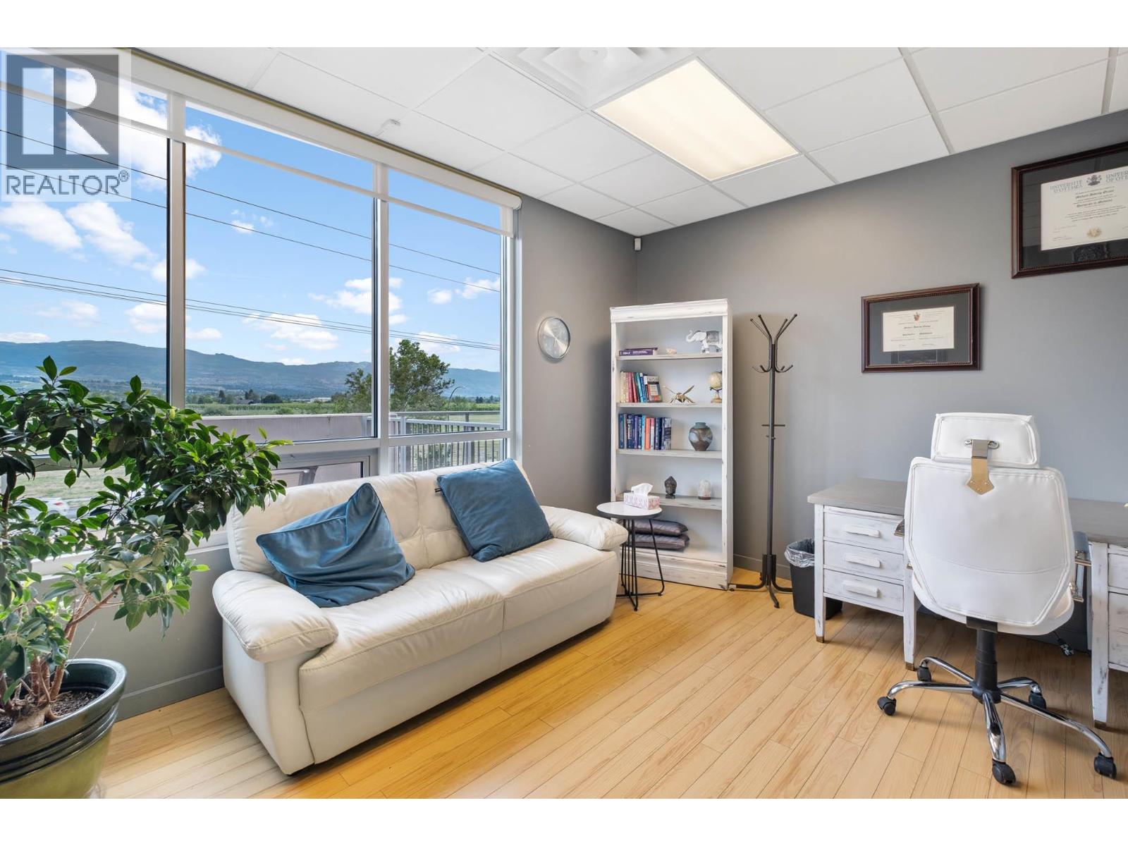 2040 Springfield Road Unit# 201, Kelowna, British Columbia  V1Y 9N7 - Photo 18 - 10396091