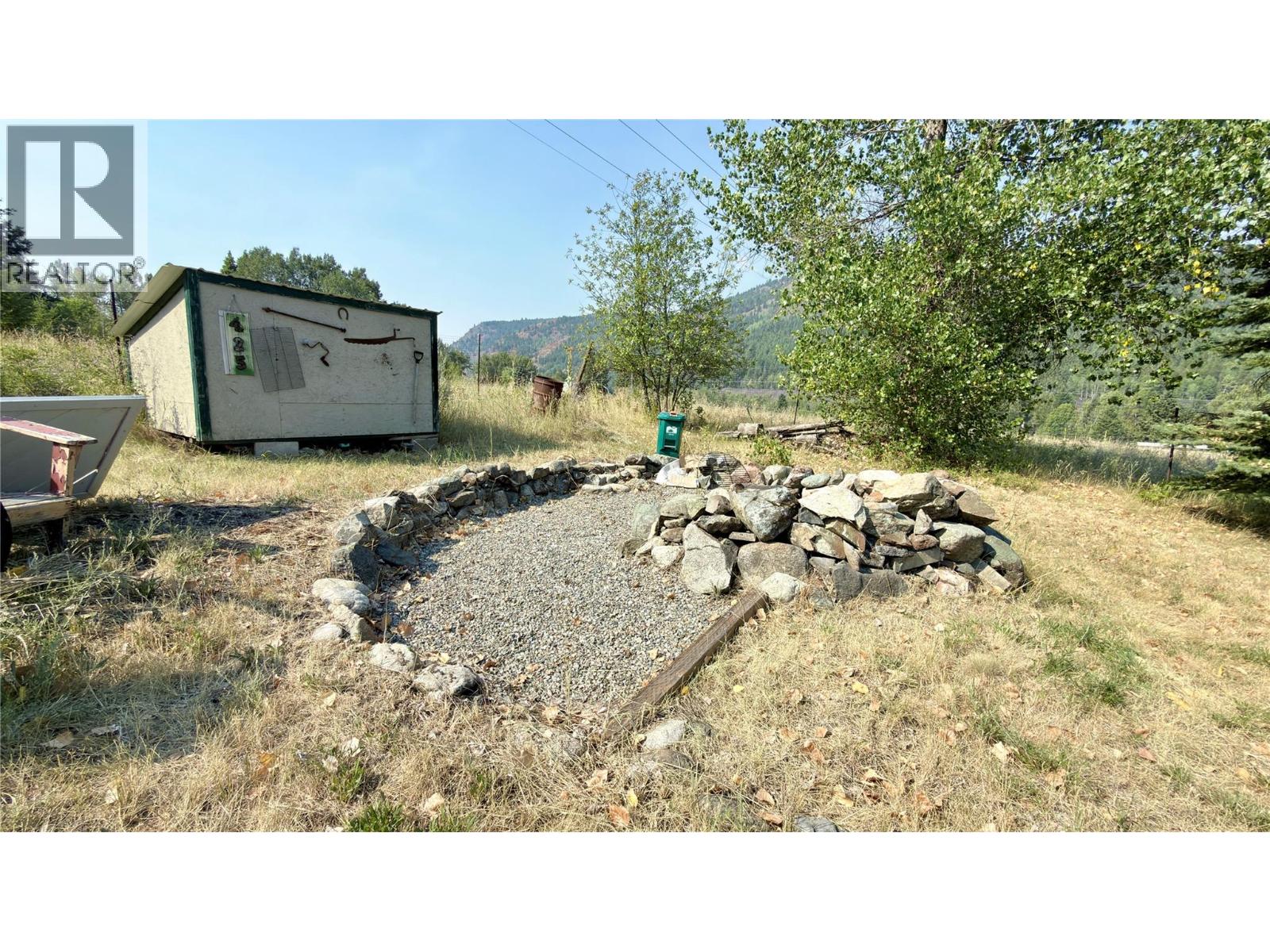 425 Everette Avenue, Greenwood, British Columbia  V0H 1J0 - Photo 10 - 10396725